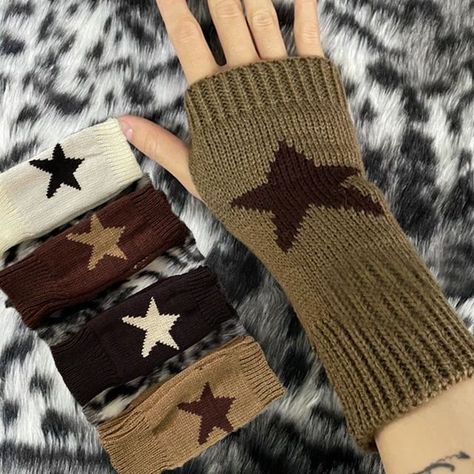 Fingerless Gloves Aesthetic, Gloves Aesthetic, Cotton Crochet Patterns, Handmade Artwork, Fairy Grunge, Alternative Outfits, Cute Crochet, Star Shape, Crochet Designs