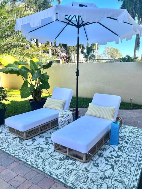 Coastal Grandmillennial, Poolside Chairs, Chinoiserie Garden, Affordable Nightstand, Comfortable Patio Furniture, Poolside Lounge Chairs, Garden Seats, Poolside Furniture, Poolside Decor