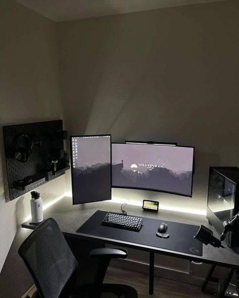 Small Room Setup, Penthouse Bedroom, Work Setup, Gaming Desk Setup, Computer Desk Setup, Home Studio Setup, Chill Room, Desktop Setup, Bedroom Setup