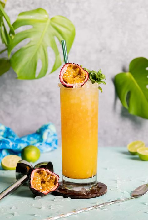 Passionfruit Swizzle Cocktail Passion Fruit Punch, Party Cocktail Ideas, Passionfruit Cocktail, Recipes With Fruit Cocktail, Malibu Cocktails, Fruit Drinks Recipes, Mango Cocktail, Fall Cocktail Recipes, Rum Swizzle