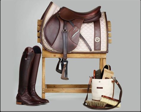 Equestrian Accessories, Equestrian Outfit, Equestrian Helmets, Equestrian Helmet, Horse Riding Clothes, Horse Fashion, Horse Equipment, Horse Gear, English Riding