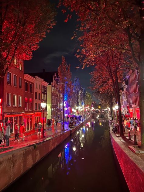 Redlight District Aesthetic, Red Light District Aesthetic, Amsterdam Aesthetic Night, Amsterdam In Summer, Redlight District, Amsterdam Summer, Amsterdam Pictures, Amsterdam Aesthetic, Amsterdam Street