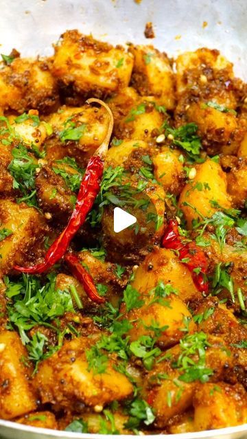 Aaloo Recipe, Masala Aloo Recipe, Aloo Sabzi Recipe, Easy Veg Recipes, Veg Dinner Recipes, Indian Vegetable Recipes, Kurma Recipe, Coriander Seed, Indian Veg Recipes