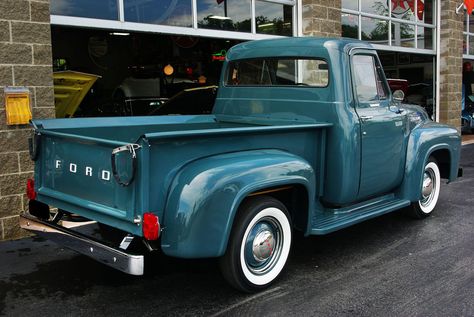 1954 Ford pickup truck 1954 Ford, Ford Ranger Truck, Vintage Pickup Trucks, Blue Truck, Classic Ford Trucks, Old Pickup Trucks, Antique Trucks, Jeep Pickup, Classic Pickup Trucks