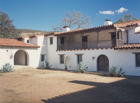 Deep Valley, Spanish Haciendas, Mediterranean Revival Style, Spanish Style Bathrooms, Boho Glam Home, Spanish Exterior, Spanish Colonial Revival, Hacienda Homes, Spanish Colonial Homes