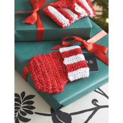 Gift Card Stocking Christmas Crochet Projects, Crochet Christmas Patterns, Crochet For Christmas, Crochet Christmas Stocking Pattern, Diy Home Decor For Apartments, Crochet Stocking, Crochet Christmas Stocking, Crochet Gift Ideas, Crochet Holiday