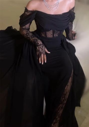 Black Off Shoulder Gown, Corset Black, Off Shoulder Gown, Black Off Shoulder, Black Formal, Grunge Aesthetic, Off Shoulder, Fashion Inspo, Long Sleeve