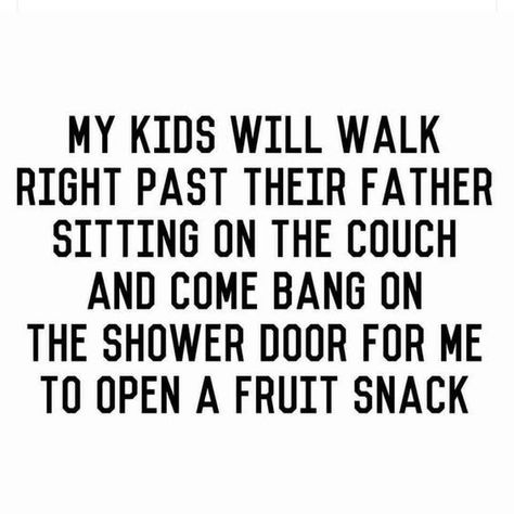 33 Hilarious Parenting Quotes That Will Have You Crying From Laughter - CheezCake - Parenting | Relationships | Food | Lifestyle Friday Quotes Funny, Parents Quotes Funny, Mom Memes, Funny Mom Quotes, Its Friday Quotes, Mom Jokes, Life Quotes Love, Parenting Memes, Friday Humor