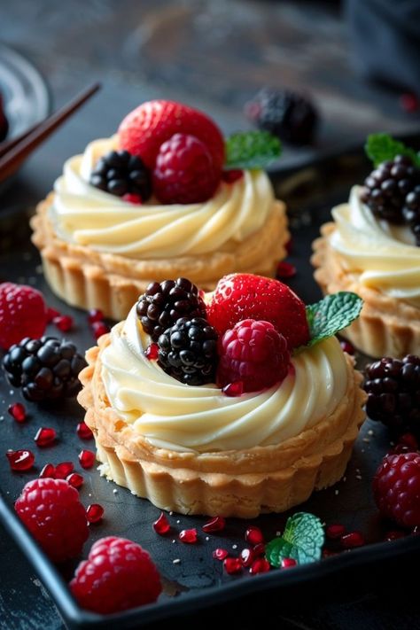 Coffee Tart Recipes, Cursed Cakes, Mini Tart Recipes, Mini Tarts, Food Post, Single Serve Desserts, Tart Dessert, Mini Tart, Wedding Buffet