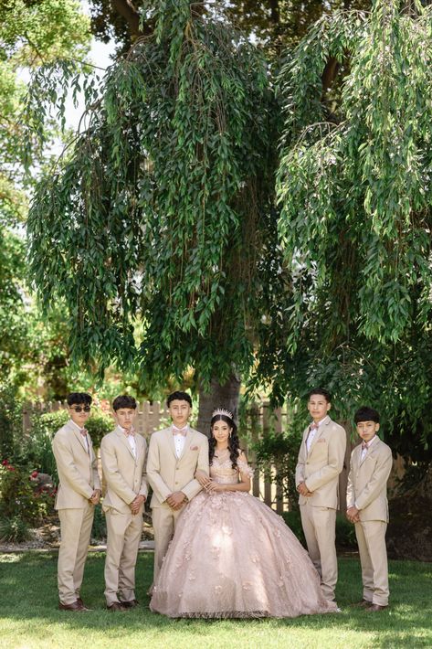 Beautiful quinceanera and her chambelanes for Lodi Quinceanera in California by wedding and portrait photographer based in Sacramento CA Memories For Quinceanera, Quinceanera Poses With Chambelanes, Quinceanera Picture Ideas With Chambelanes, Photo Wall For Quince, Quince Pictures With Chambelanes, Quince Picture Ideas With Chambelanes, Quince Photoshoot Ideas Photography, Quinceanera And Chambelanes Photo Ideas, Outfits To Wear To A Quince