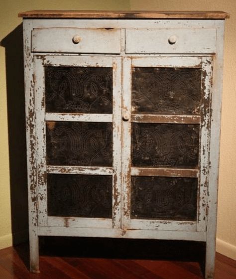 Pie Safe Makeover, Pie Safe Cabinet, Safe Cabinet, Antique Pie Safe, Cabinet Makeover Diy, Diy Furniture Restoration, Rustic Furniture Design, Jelly Cupboard, Kinds Of Pie