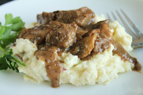 Delicious as it Looks: Beef Tips & Gravy, Oh My! Beef Tips Gravy, Low Fodmap Diet Recipes, Beef Tips And Gravy, Fodmap Diet Recipes, Breakfast Low Carb, Beef Stew Meat, Beef Tips, Stew Meat, Low Fodmap Diet