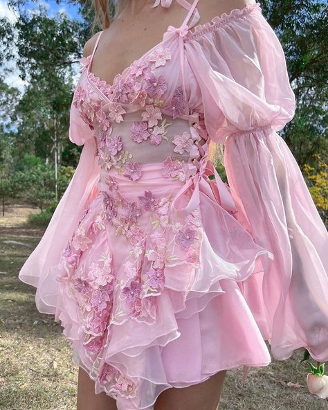 Bambi The Label, Fairy Dress Ideas, Fairy Style Dress, Fairy Concert Outfits, Fairy Like Dresses, Fairy Costume Pink, Pink Thing, Pretty Fairy, Pink Fairy Dress