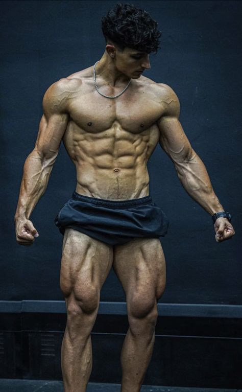 Crossfit Ab Workout, Lean Body Men, Gym Men Motivation, Best Bodybuilder, Bodybuilding Pictures, Best Physique, Gym Guys, Ripped Body, Male Fitness Models