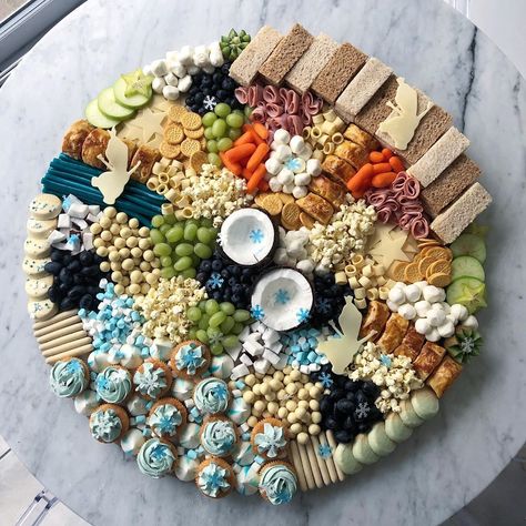 Stargrazing Co. on Instagram: “FROZEN THEMED CHILDREN’S PLATTER  Don’t forget we can custom our platters to suit your party’s theme!” Frozen Charcuterie Board, Frozen Themed Charcuterie Board, Galentines Charcuterie, Frozen Themed Food, Hanukkah Ideas, Dinner Board, Frozen 6, Jac Jossa, Marvel Party