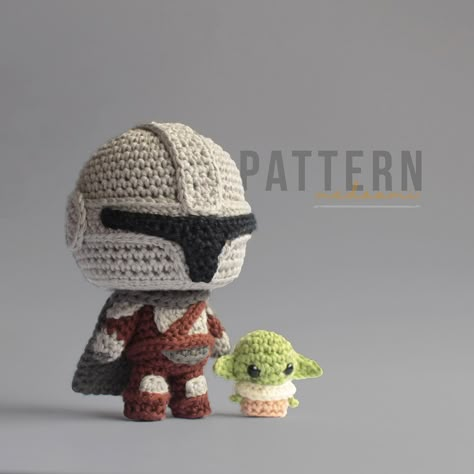 Todas las publicaciones • Instagram Crocheted Clothing, Star Wars Crochet, Confection Au Crochet, Crochet Stars, Fun Crochet Projects, Crochet Diy, Diy Crochet Projects, Bounty Hunter, Crochet Dolls