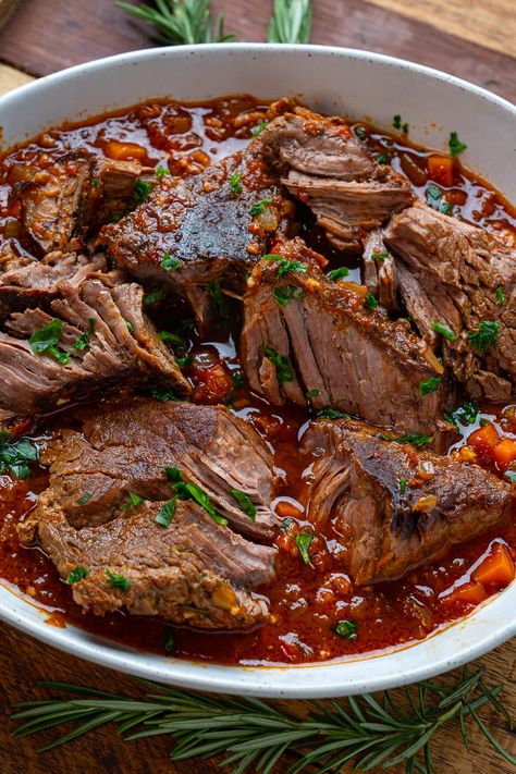 A slow braised Italian style pot roast in a tasty tomato sauce. Korean Style Beef, Beef Short Ribs Recipe, Italian Pot Roast, Short Ribs Recipe, Roast Beef Recipes, Ribs Recipe, Pot Roast Recipes, Beef Short Ribs, Beef Recipes Easy