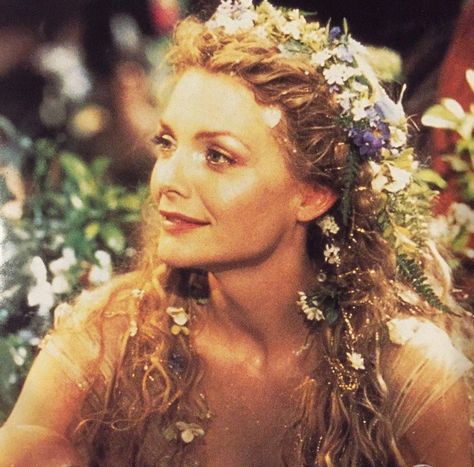 𝘕𝘰𝘴𝘵𝘢𝘭𝘨𝘪𝘤 𝘴𝘤𝘦𝘯𝘦𝘴 on Instagram: “Michelle Pfeiffer as Titania in A Midsummer Night’s Dream (1999) plus a polaroid she shared from behind the scenes.” Midsummer Nights Dream Party, A Midsummer Night's Dream, Vacation Hairstyles, Midsummer Night's Dream, Flowers In Her Hair, Dream Party, Michelle Pfeiffer, Midsummer Nights Dream, Persona 5