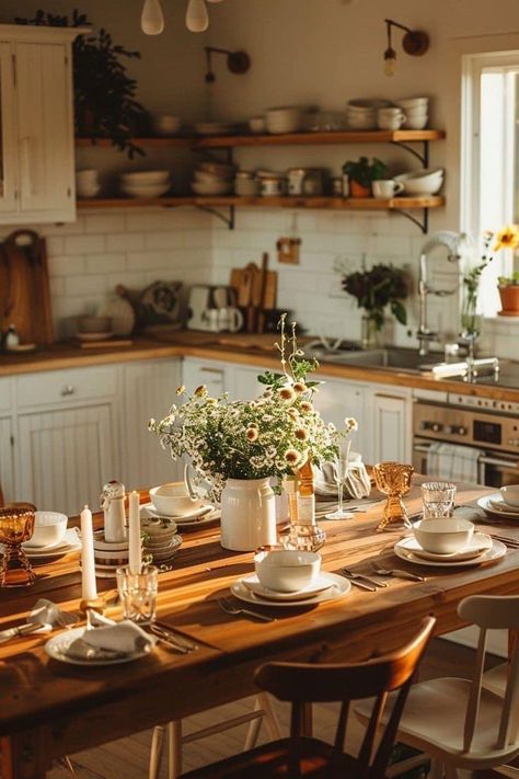 Cottage Dinner Table, Old Farmhouse Dining Room, Cottage Core Dining Room, Cottage Dining Table, Kitchen Table Rustic, English Country Kitchen, Boho Style Kitchen, Dining Table Ideas, Kitchen Revamp