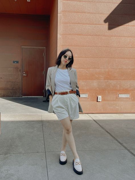 Summer outfits, minimalist girls, petite style, style tips