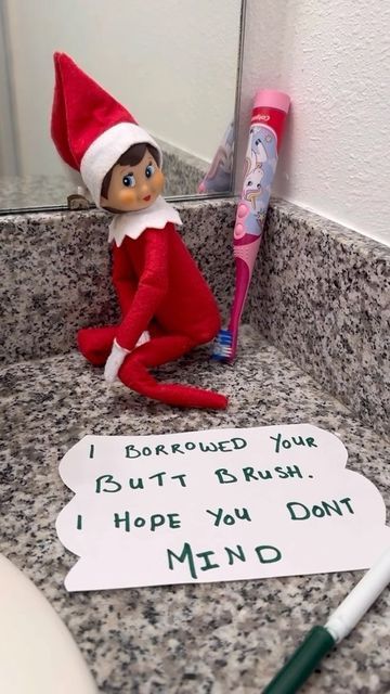 Elf On The Shelf Pet Ideas, Elf On Shelf Funny, Elf Ideas Easy, Easy Elf On The Shelf, Elf Funny, Easy Elf, Awesome Elf On The Shelf Ideas, Elf Activities, Xmas Elf