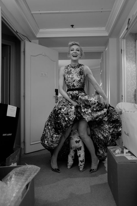 Raw Motherhood, Greg Williams, Catherine Élise Blanchett, Celebrity Photography, Celebrity Photographers, Cate Blanchett, Wedding Humor, Cannes Film Festival, Photography Inspo