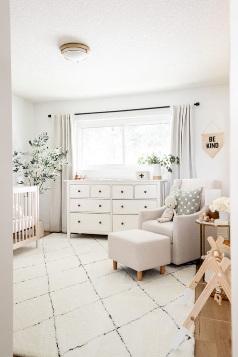 Baby Staples’ Nursery Reveal – Halfway Wholeistic Modern Nursery Design, Gender Neutral Baby Nursery, Baby Nursery Inspiration, Baby Room Neutral, Baby Nursery Neutral, Nursery Room Design, Girl Nursery Room, Baby Room Inspiration, Baby Boy Room Nursery