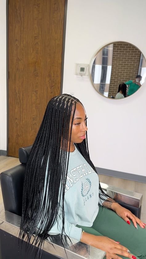 Instagram Knotless Braids Small Medium, Flat Knotless Braids, Small Medium Knotless, Small Medium Knotless Braids, Medium Knotless Braids, Medium Knotless, Rock Your Hair, Books Open, Knotless Braids