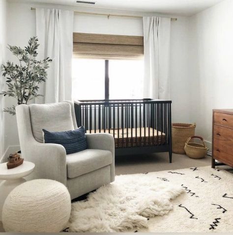 Nursery Black Crib, Black Crib Nursery, Nursery Cribs, Modern Baby Cribs, Black Crib, Nursery Guest Room, Gender Neutral Baby Nursery, Baby Nursery Inspiration, Baby Room Neutral