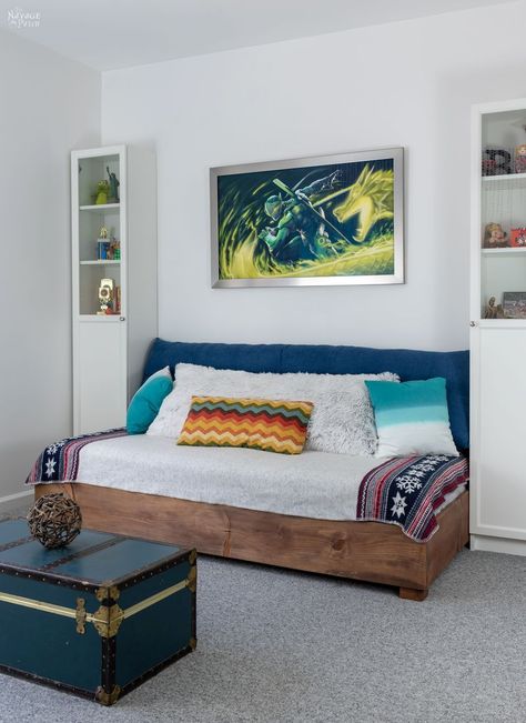 DIY daybed | DIY bed frame | How to build a daybed for $50 | DIY daybed for teens | How to make a twin bed frame | The easiest DIY bed frame with step-by-step instructions | DIY farmhouse style bed frame | #TheNavagePatch #DIY #easydiy #farmhouse #daybed #bedframe #diyfurniture #rustic #farmhousestyle #paintedfurniture | TheNavagePatch.com Build A Daybed, Diy Platform Bed Plans, Diy Twin Bed Frame, Daybed Diy, Daybed Ideas, Queen Daybed, Diy Twin Bed, Diy Bed Frame Easy, Platform Bed Plans