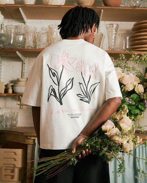 A closer look at round:two of our collaboration series with Duke + Dexter - “La Vie En Rose” Launching Thursday 9th May, 4pm BST on both about---blank.com & dukeanddexter.com Minimal Shirt Design, Vintage Shirt Design, About Blank, Classy Clothing, Minimalist Clothing, Clean Fashion, Tshirt Printing Design, Concept Clothing, Aesthetic Minimalist