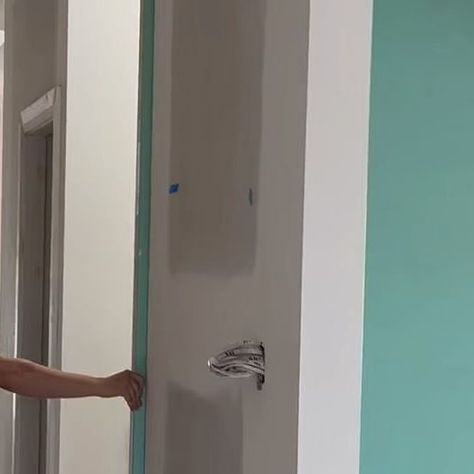 Karl Lane Building & Carpentry trading as Bungalow Building Co. on Instagram: "Cavity slider doors are a design feature we propose to our clients all the time 😉 here’s Kass giving us a demo of one that we have installed at our Rothschild Project. But why are they so great: ✔️slide into the wall when they’re open so they don’t take up any space ✔️you can easily close off rooms to reduce sounds travelling throughout ✔️reduce drafts and improve home’s energy efficiency #CalifornianBungalow #BungalowBuildingCo #HomeRenovation #CavitySliders #Doors #HomeDesign #EnergyEfficientHomes #SydneyBuilder #SydneyCarpenter #SecondStoreyAddition #HomeExtension #Rosebery #AussieHomes #InteriorDesign" Cavity Slider, Slider Doors, Slider Door, Energy Efficient Homes, House Doors, But Why, House Extensions, Cavities, Energy Efficiency