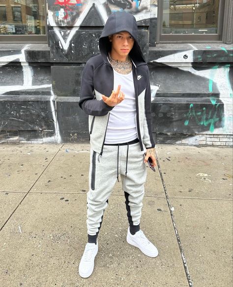 Grey Tech Fleece, Nike Tech Tracksuit, Nike Tech Fleece Tracksuit, Joggers Nike, Matching Tracksuit, Save Outfits, Drippy Outfit, Rapper Outfits, Central Cee