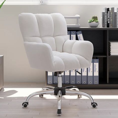 Comfy Office Chair, Modern Swivel Chair, White Office Chair, Office Chair Design, Esstisch Modern, Modern Office Chair, White Office, Swivel Office Chair, Bureau Design