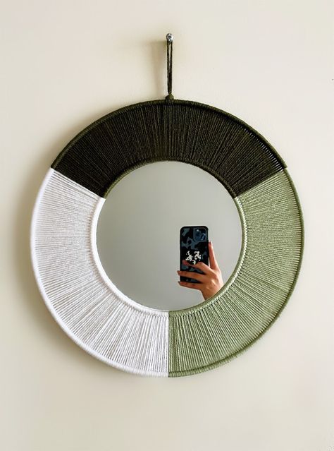 Yarn Macrame, Wall Hanging Decorations, Mirror Wall Hanging, Wall Hanging Nursery, Boho Mirror, Rope Mirror, Macrame Mirror, Mirror Frame Diy, Mirror Crafts