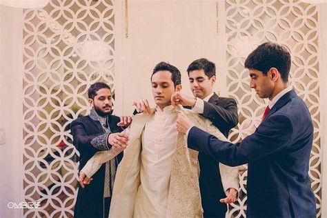 Key moment. Indian Groom Getting Ready Pictures, Groomsmen Shoot, Parlour Shoot, Indian Groom Getting Ready, Groomsmen Shots, Groom Shoot, Groom Getting Ready Photos, Groomsmen Inspiration, Wedding Video Inspiration