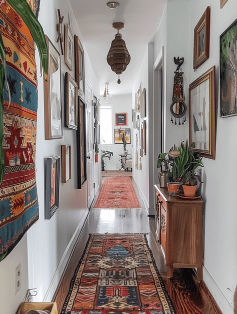 Boho Hallway Decor: Eclectic Gallery Wall of Art Boho Hallway Decor, Eclectic Hallway, Boho Style Interior Design, Hallway Decor Ideas, Boho Hallway, Wall Of Art, Hallway Walls, British Colonial Decor, Boho Gallery Wall