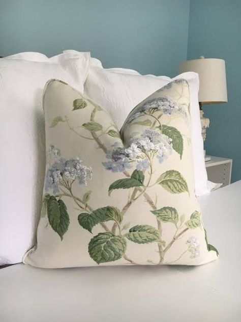 Blue Toss Pillows, Apartment 2023, Grand Millennial Decor, Colefax Fowler, Wisteria Lane, Indigo Pillows, Blue Pillow Covers, Hydrangea Flowers, 2024 Design