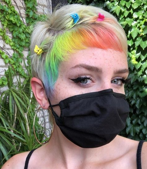 Vivid Hair Color Short Hair, Multicolor Short Hair, Two Tone Pixie Cut, Dyed Short Hair Pixie, Alternative Pixie Cut, Split Dye Pixie Cut, Pride Hair Color, Multicolor Hair Dye, Colorful Pixie Cut