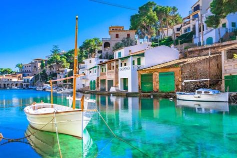 20 Things to do in Majorca, Spain | travelpassionate.com Spanish Islands, San Francisco International Airport, Jules Verne, Balearic Islands, Majorca, Menorca, Agatha Christie, Andalusia, Spain Travel