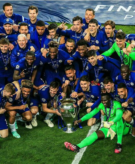 Chelsea Champions League, Chelsea Football Club Wallpapers, Chelsea Champions, Chelsea Football Team, Chelsea Fc Players, Chelsea Wallpapers, Ben Chilwell, Chelsea Team, Chelsea Players