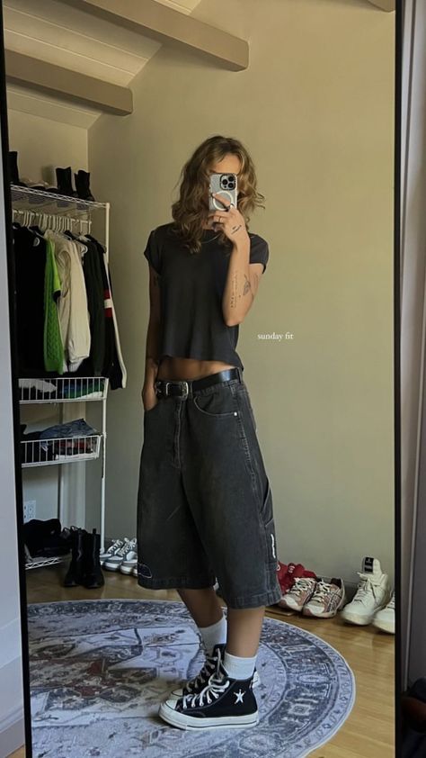 Masc Women Outfits Casual, Anna Shumate Outfits, Bette Porter, Genderfluid Fashion, Uni Fits, Fashion Things, Outfit Streetwear, Dope Fashion, Fit Ideas