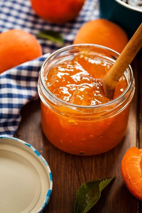 Jamie Oliver's Apricot Jam is one of the best, quickest, and easiest to-make Apricot Jam recipes ever. This homemade Apricot Jam is made with fresh apricots, Apricot Jam Recipe, Apricot Jelly, Canning Instructions, Fresh Apricots, Apricot Jam Recipes, Easy Canning, Mary Berry Recipe, Apricot Recipes, Homemade Jelly