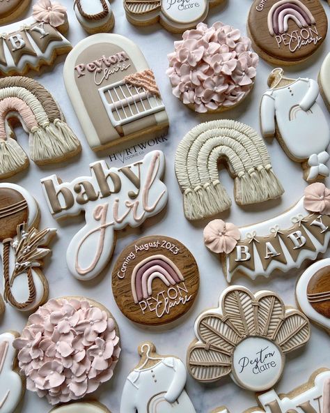 Jessica | 🌈Okay- I LOVE this set! I have been waiting for a boho rainbow baby shower order for years, literally years — and this theme did not… | Instagram Wood Grain Cookies, Cookie Decorating Party, Baby Shower Treats, Royal Icing Recipe, Nature Baby Shower, Cookie Pops, Baby Cookies, Rainbow Baby Shower