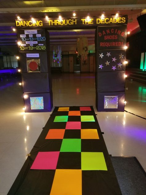 Throwback Homecoming Theme, 80 Themes Party Ideas, 70s 80s 90s Party Decorations, 70s Dance Decorations, Diy Vinyl Record Party Decorations, Music Theme Parade Float, Prom Through The Decades, Retro Hoco Theme, Party Through The Decades