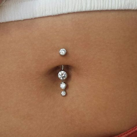 Belly Button Piercing Cute, Piercing Bouche, Wanderlust Tattoo, Bellybutton Piercings, Belly Button Piercing Jewelry, Belly Piercing Jewelry, Belly Piercing Ring, Septum Piercings, Pretty Ear Piercings