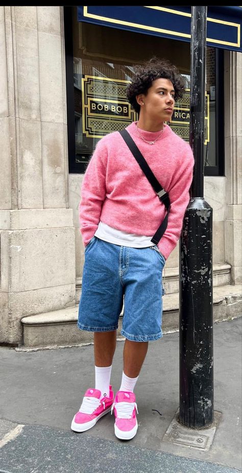 Pink Fits Men Street Wear, Knitted Sweaters Outfit Men, Streetwear Fashion Spring, Pink Shoes Outfit, Pink Streetwear, Drippy Outfit, Men Street Fashion, Black Men Street Fashion, Pink Out