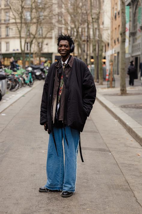 Street Style: See What the Models Are Wearing Off-Duty During PFW Menswear F/W 24! Days 3–5 | models.com MDX London Outfit Men, London Mens Street Style, Men Winter Outfits Street Style, Tokyo Street Style Men, Japan Fashion Street Men, Winter Denim Outfits, Snap Fashion, Winter Outfits Street Style, Urban Street Wear