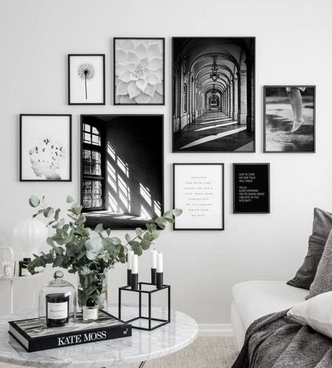 Gallery Wall Ideas: 10 Looks that are Easy to Implement - TLC Interiors Gallery Wall Design, Gallery Wall Layout, Gallery Wall Inspiration, Gallery Wall Living Room, Scandinavian Wall, Gallery Wall Decor, Buy Posters, Wall Posters, Inspiration Wall