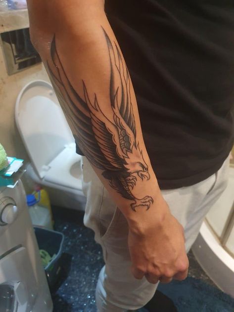 Eagle Tattoo Forearm, Eagle Tattoo Arm, Bald Eagle Tattoos, Small Eagle Tattoo, Traditional Eagle Tattoo, Forearm Band Tattoos, Forarm Tattoos, Cool Forearm Tattoos, Eagle Tattoos